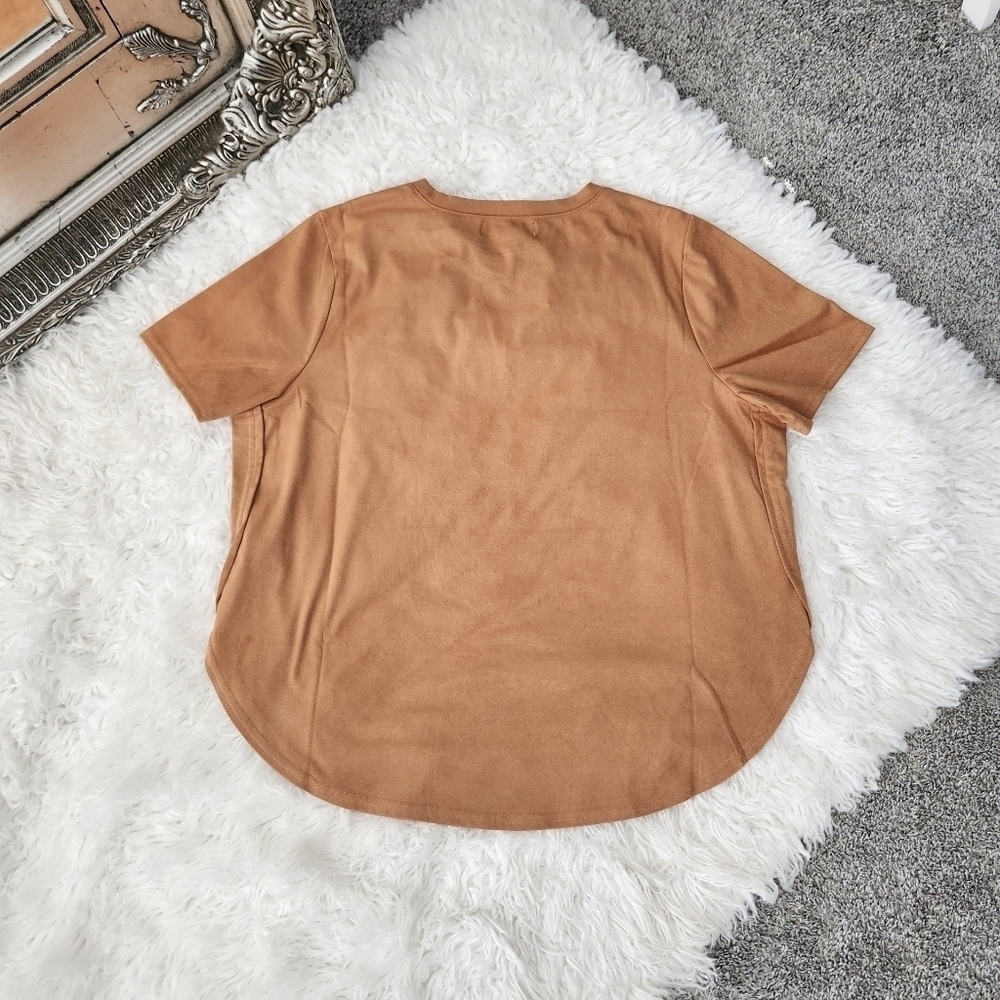 Forever 21 + Knit Top Tee Camel. Size 0X. New. - Picture 3 of 8